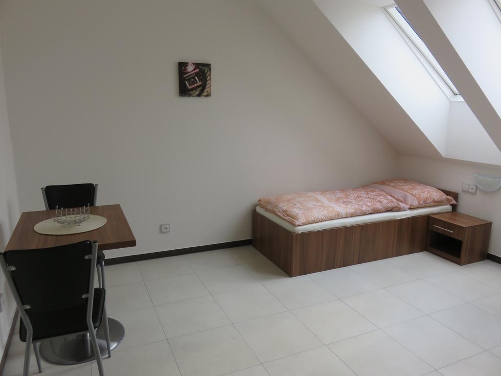 Penzion U Dulika Veselí nad Moravou Kamer foto