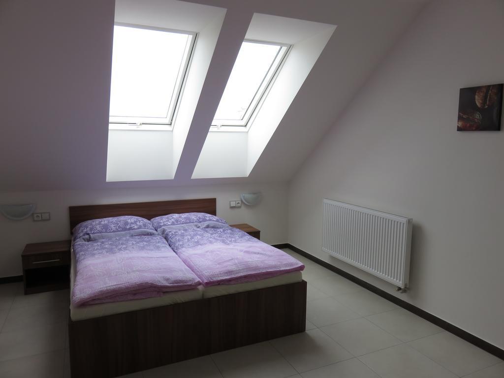 Penzion U Dulika Veselí nad Moravou Kamer foto